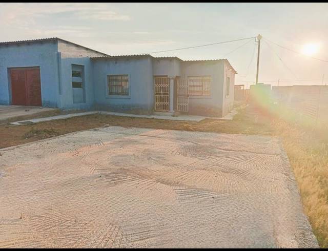 2 BEDROOM HOUSE FOR SALE IN MANKWENG